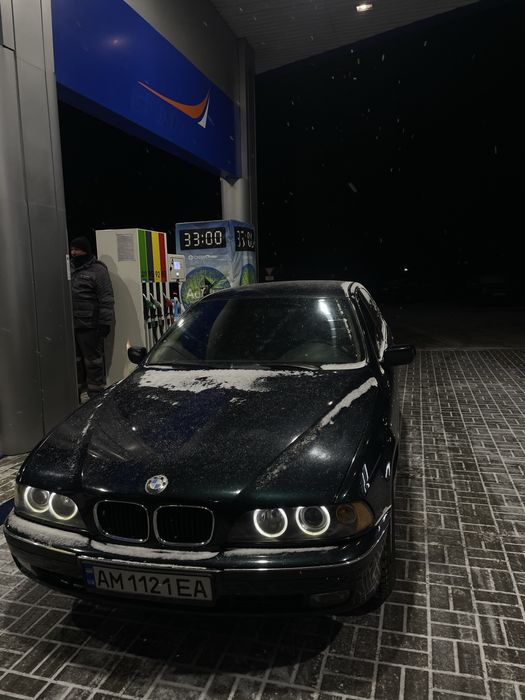 Продам е39 м52B20ty