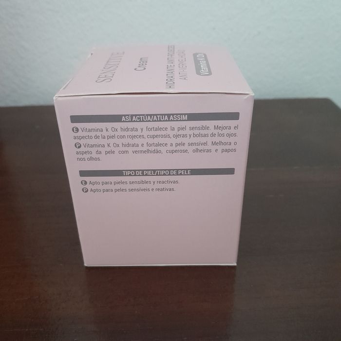 Cream hidratante anti-vermelhidão com Vitamina  K Ox da deliplus