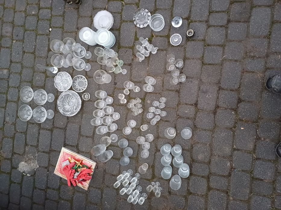 Szkło PRL szklanki kieliszki talerzyki pucharki