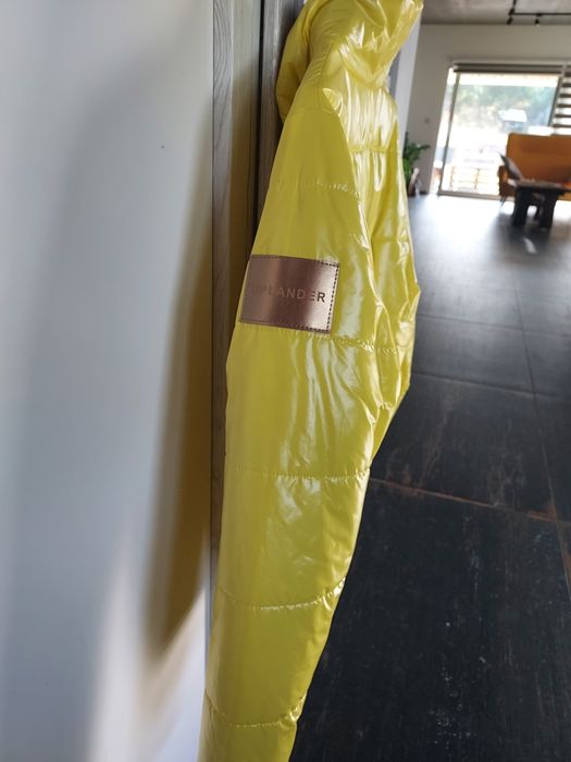 Kurtka r. 36/38, kolor żółty