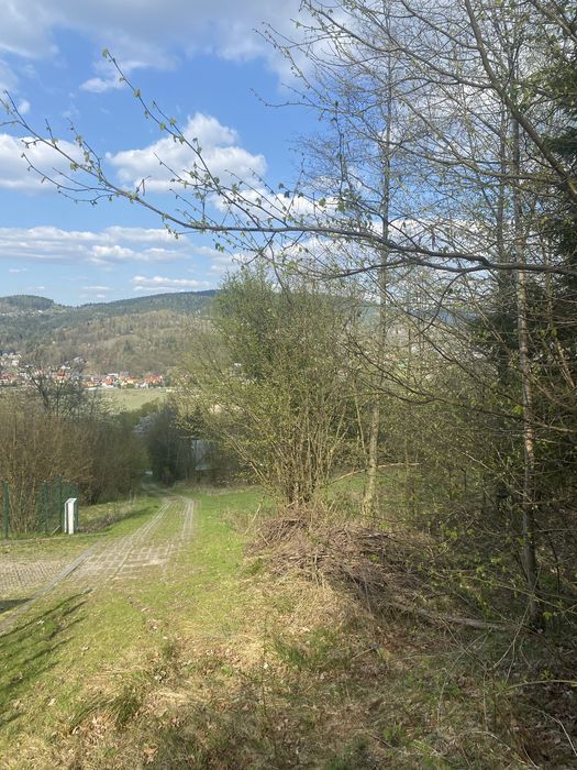 Dzialke sprzedam
