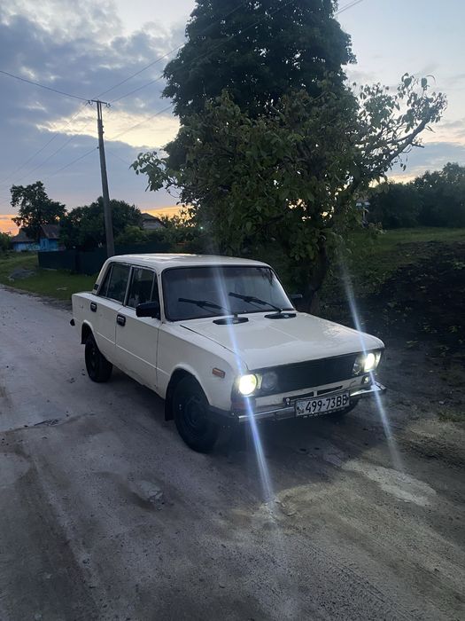 В продажі ВАЗ 2106