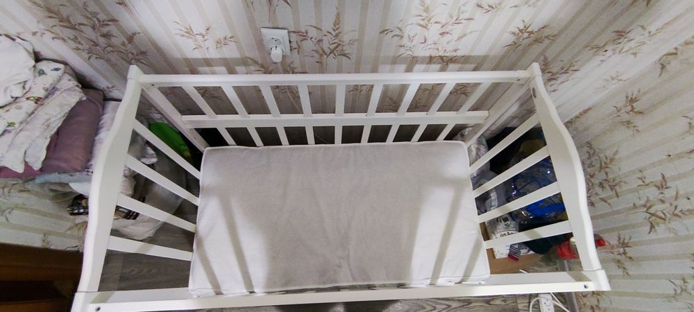 Продам дитячу кроватку, як Нова без слідів експлуатації