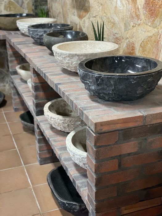 Lavatórios em pedra