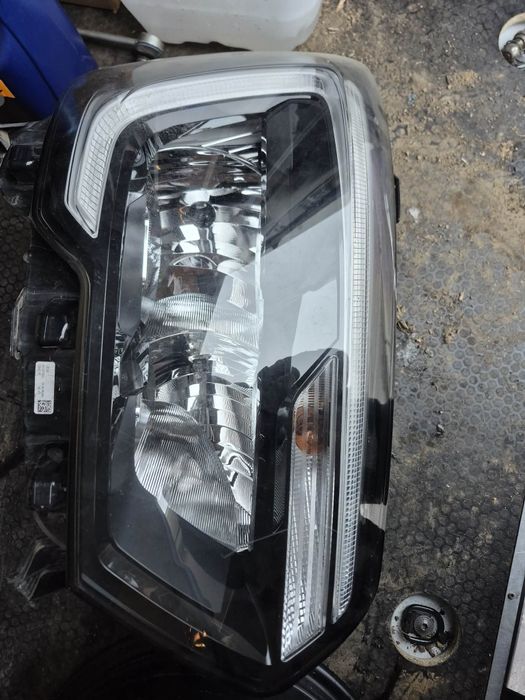 Lampa przód prawa renault master 3 lift 24r. led ok.
