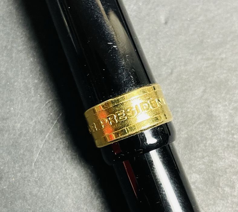 Caneta de tinteiro “Senator” modelo President-made in Germany