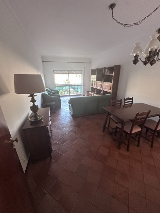 Fantastico T3 para Arrendar – Av. Elísio de Moura, Coimbra