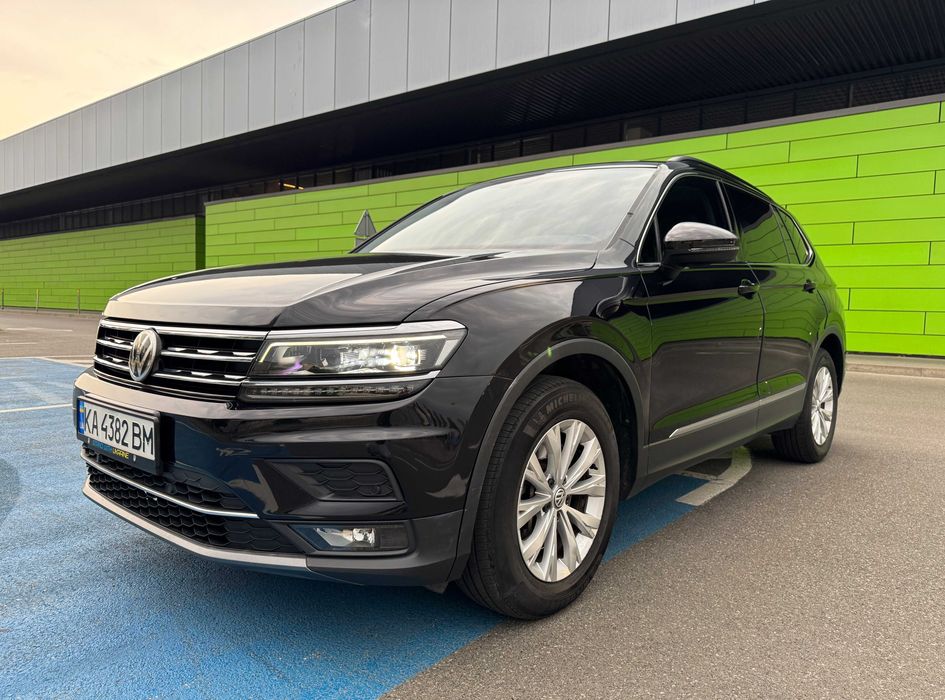 Volkswagen Tiguan 2018 2.0 чудовий стан