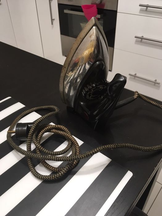 Żelazko PRL Predom c28