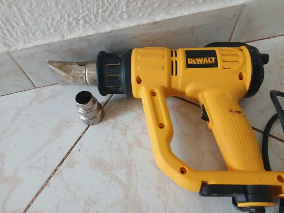 Pistola de ar quente DeWalt