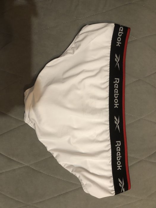 Спортивные шорты REEBOK