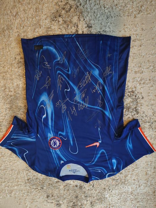 Koszulka Chelsea Londyn z autografami piłkarzy