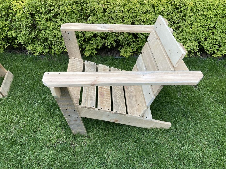 Кресло, лавочка, скамейка