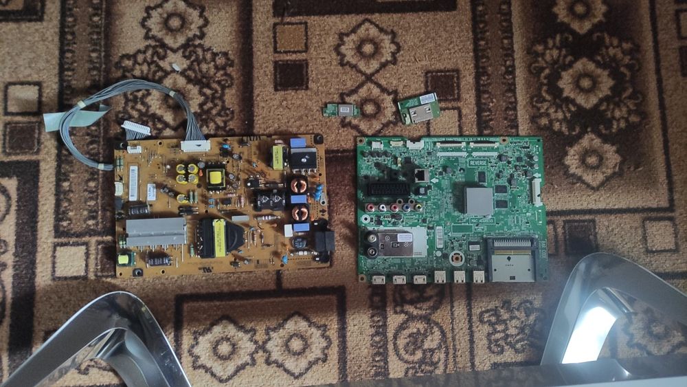 Продам рабочие детали с смарт телевизора LG 42LA741V