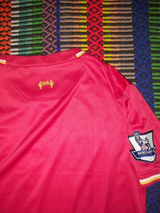 Camisola de fottebol Liverpool  como novo