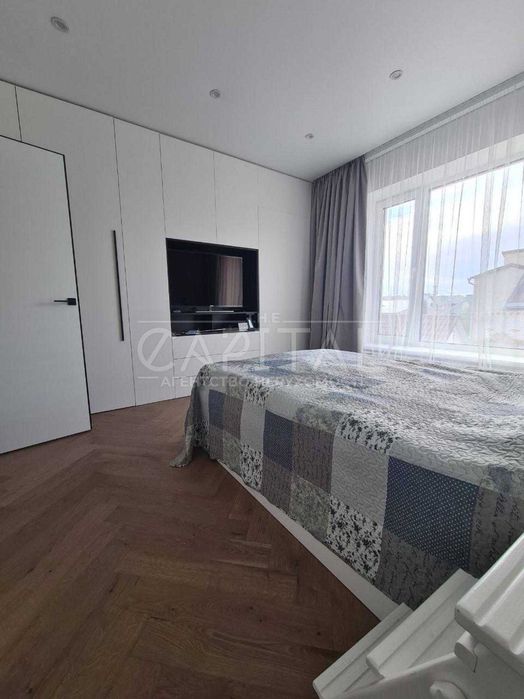 Продаж квартири, пров. Урожайний, Буча