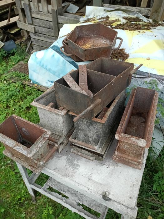 Stół wibracyjny +formy siłowy