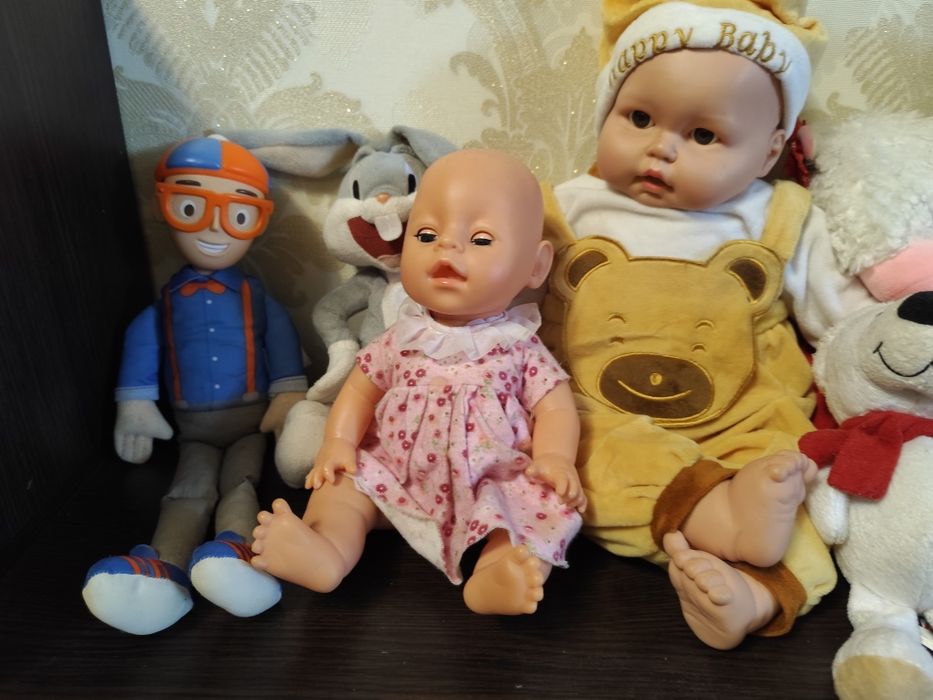 М'які іграшки і пупси
