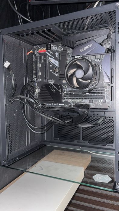 Vendo pc gamer sem placa gráfica