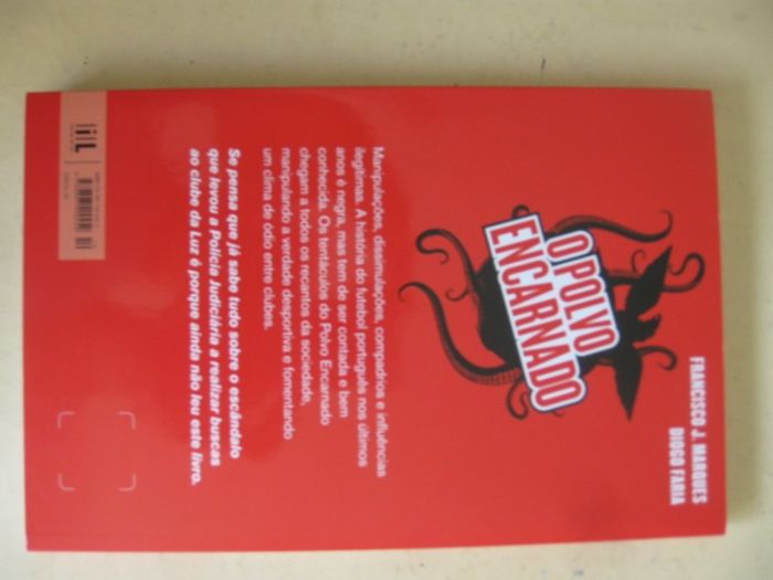 O Polvo Encarnado de Francisco J. Marques e Diogo Faria