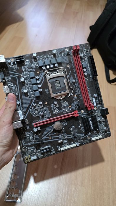 Материнська плата Gigabyte B560M H (s1200, Intel B560, PCI-Ex16)