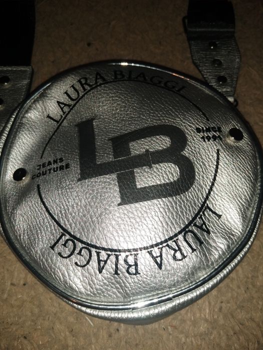 Torebka okrągła srebrna