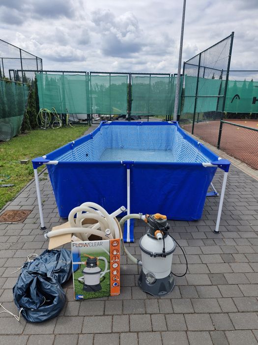Basen ogrodowy z pompofiltrem piaskowym