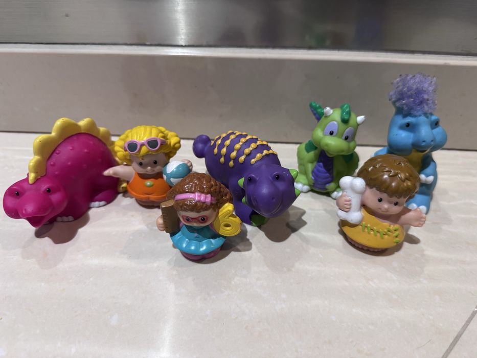 Fisher Price - Little People - 7 figurek - dinozaury