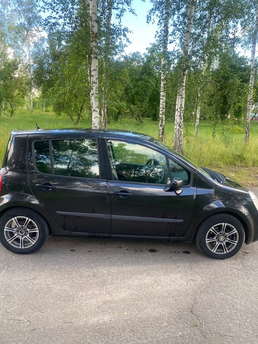 Продам автомобіль Renault Modus