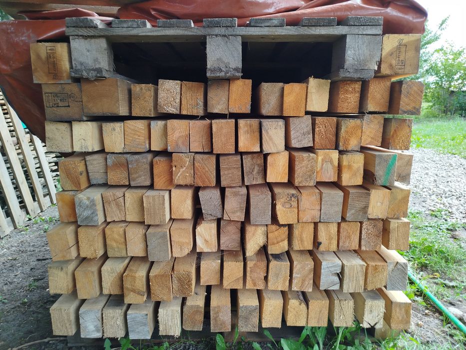 Stemple budowlane kantówki drewniane