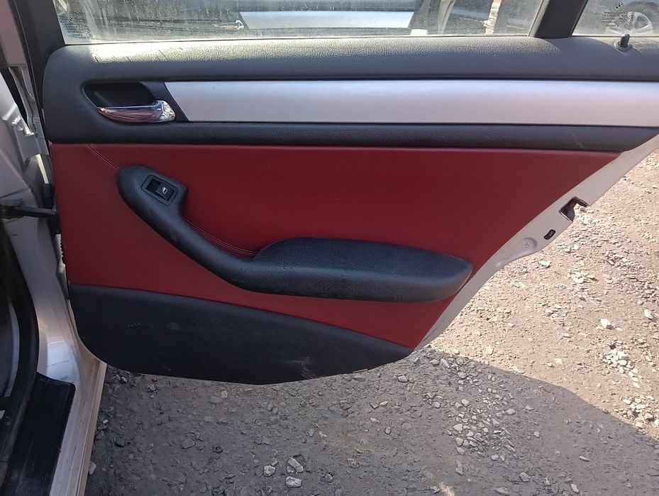 BMW E46 skóra skórzane fotele czerwone czerwona boczki kanapa fotel