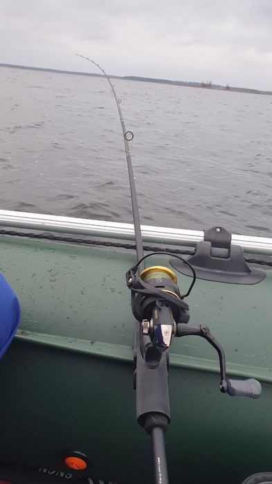 Тримач для спінінга на човен