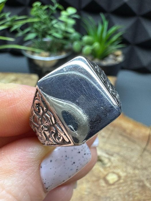 Stary duży sygnet srebro pękny