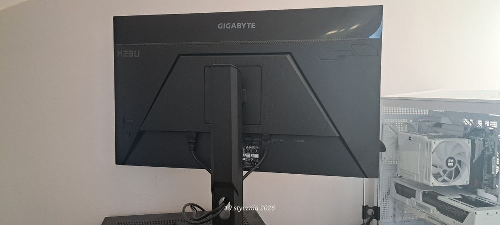 Monitor Gigabyte M28U