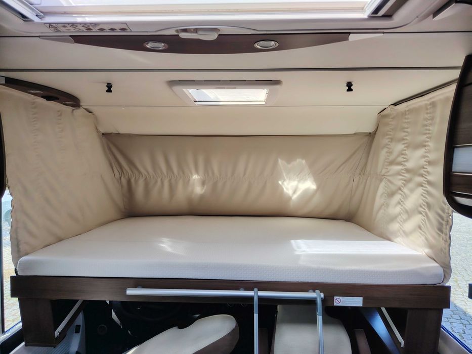 Autocaravana DETHLEFFS i7150 cama central