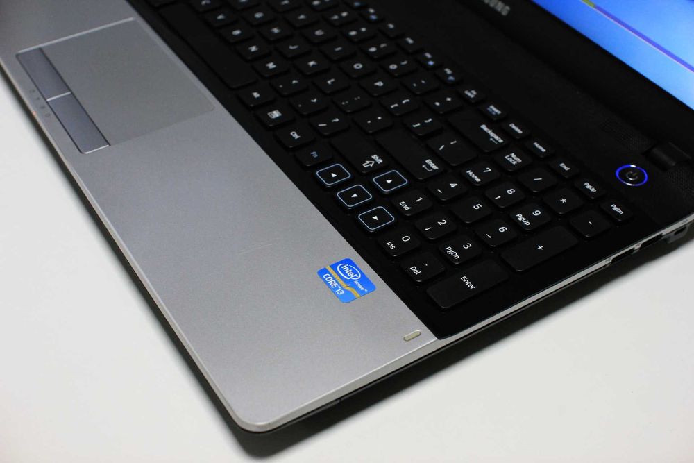 Bardzo zadbany Gratis - Laptop Gwarancja 12 < Pakiet Usług informat.