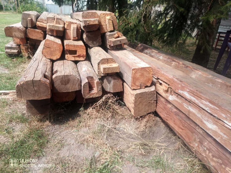 Belki drewniane z rozbiórki domu
