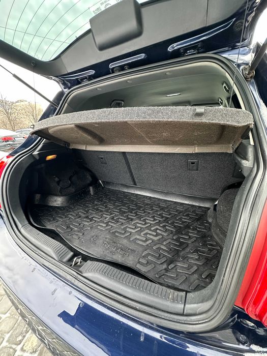 Продам Toyota Auris 2008 рік можлива розстрочка,кредит,обмін!