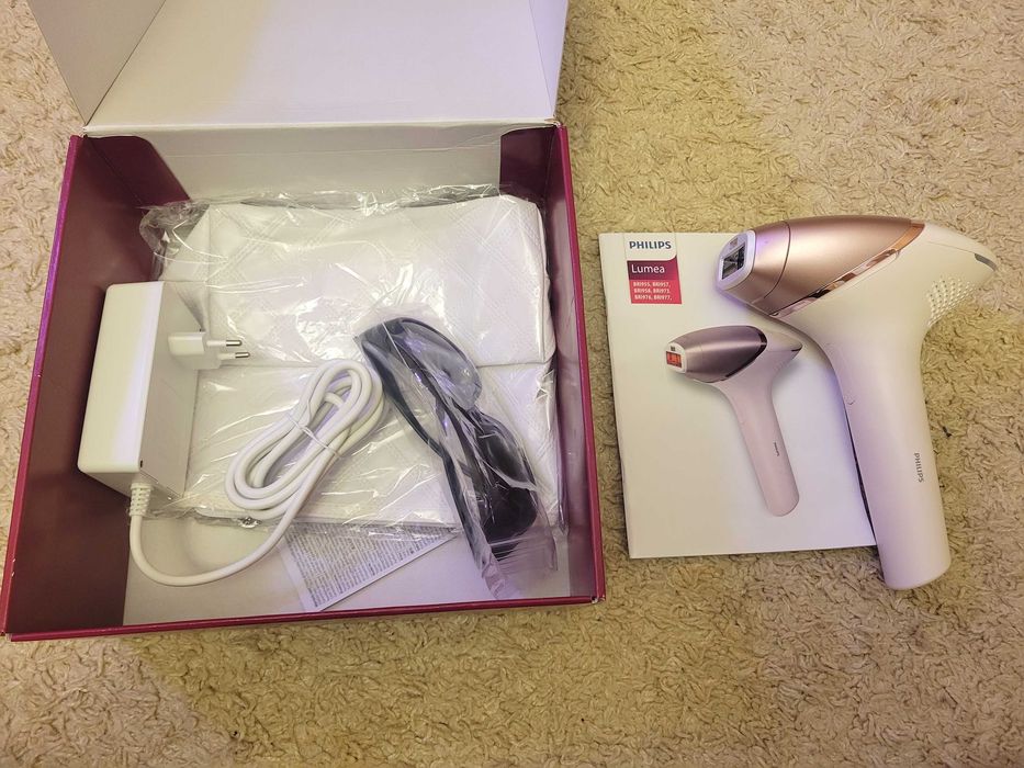 Фотоепілятор Philips Lumea BRI958 - 9900