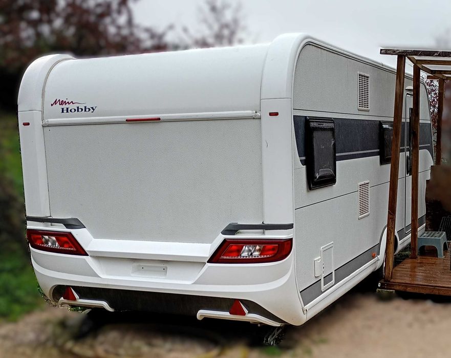 Hobby Caravana 545 KMF – Como Novo (2024)