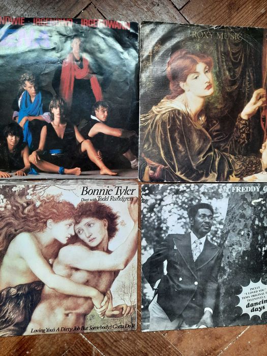 Vendo singles em vinil, de colecção