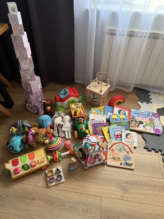 Zabawki, książeczki