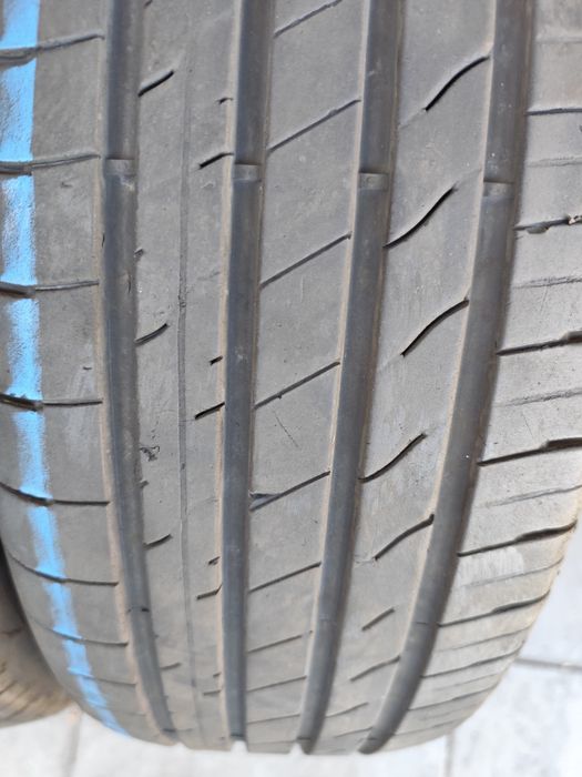 Pneus 215/65r16 Goodyear EfficientGrip Performance 2Suv 80% piso