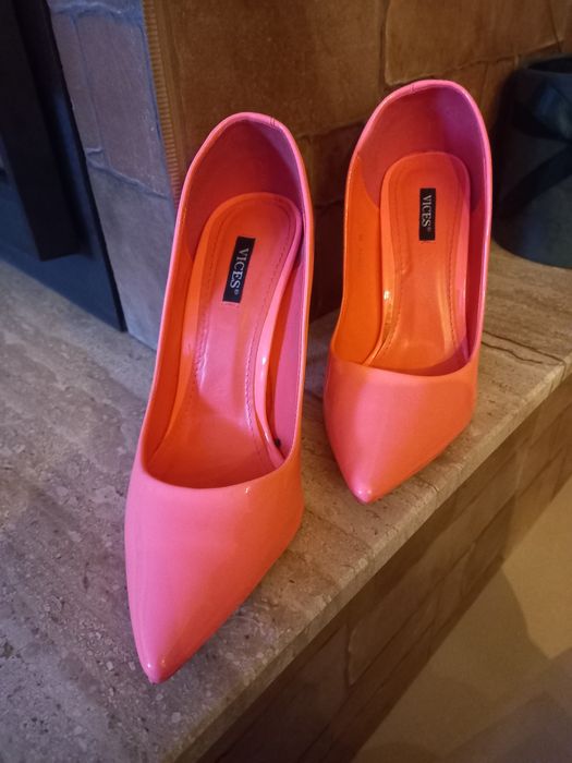 Buty szpilki różowe neonowe roz. 38