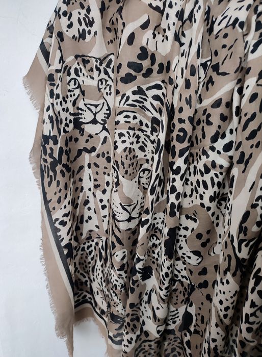 Подарок платок палантин шарф Marc Cain Sports