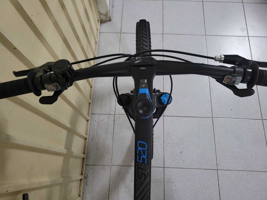 bicicleta BTT Decathlon Btwin Rockrider ST520