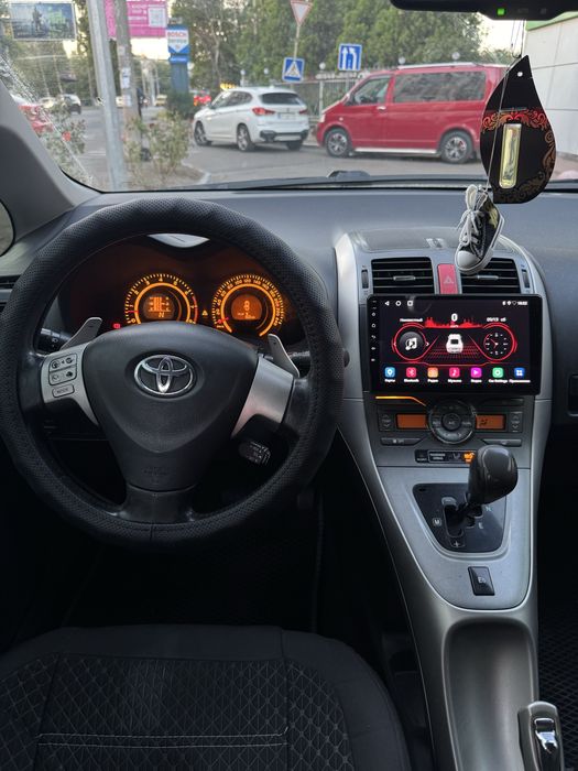 Продам Toyota Auris 2008