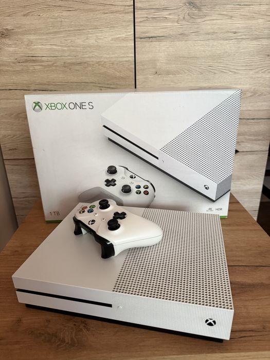 Konsola cbox one s 1TB