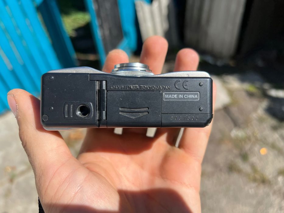 Olympus i zoom 3000  плёночный фотоаппарат