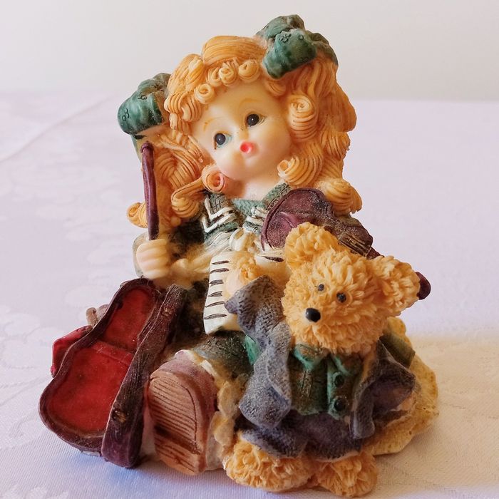 Conjunto de 3 bonecos figuras em resina